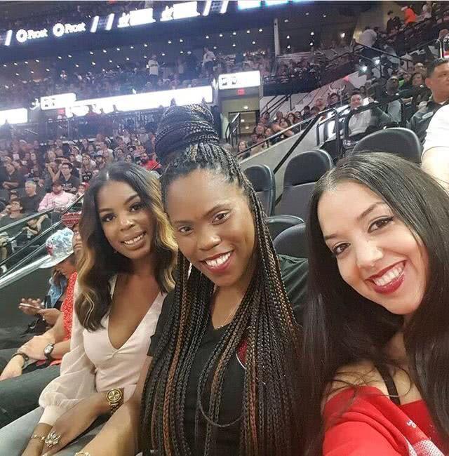 弱侧接应与 弱侧接应与